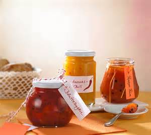 image des pots de confiture de physalis