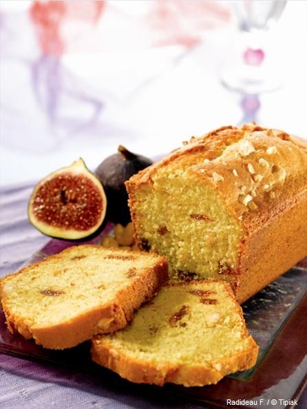 Cake au roquefort, figues moelleuses, noix - recette Esprit Santé 